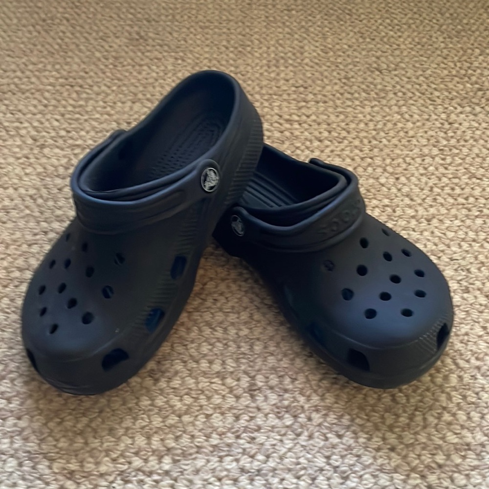 CROCS